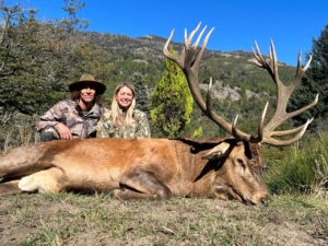 guide-to-couples-hunts-red-stag1